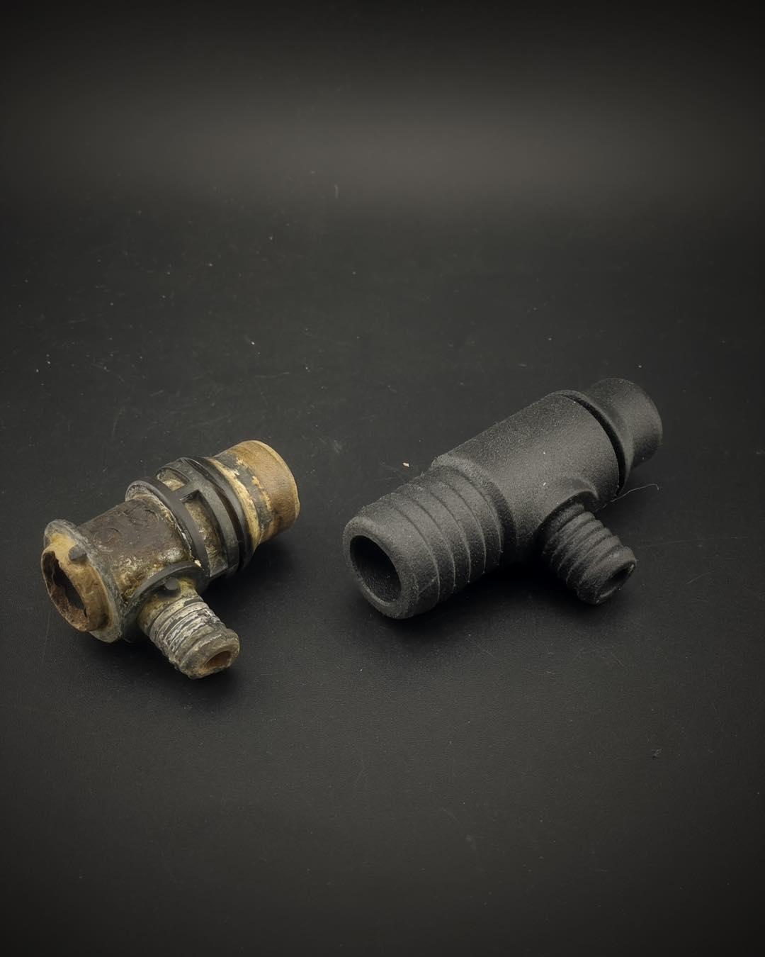 [Ford - Kuga] Raccord de radiateur